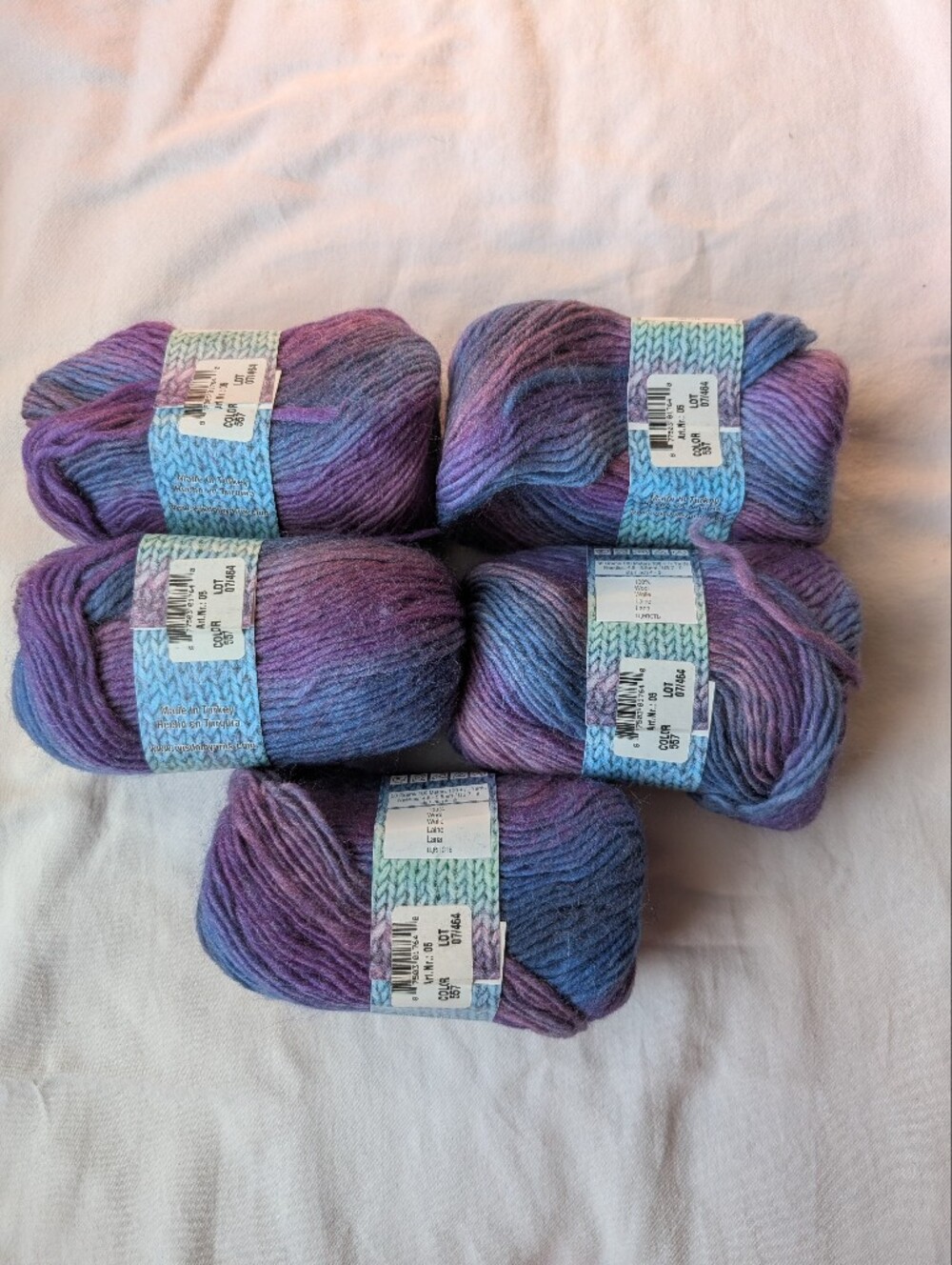 Universal Yarn Poems Wool Yarn Blue Purple Pink Colorway - 5 Skeins - Picture 8 of 9